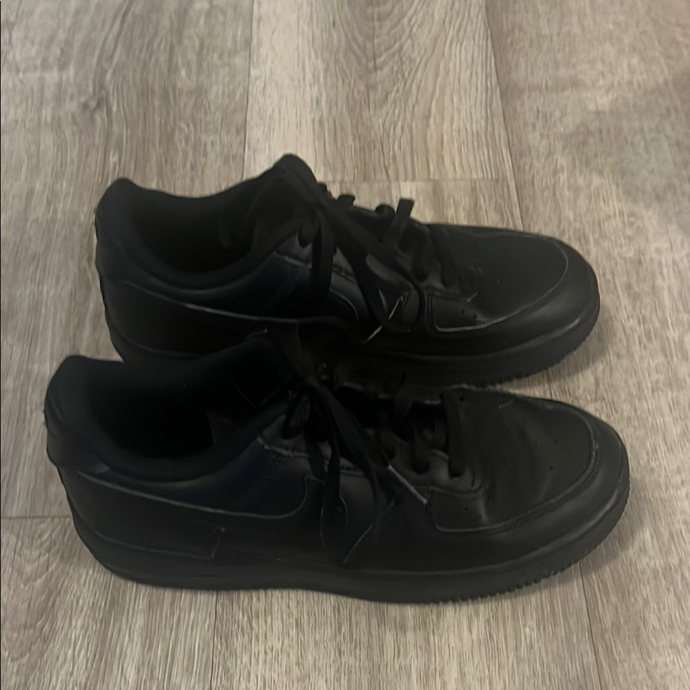 Kids Black Air Force 1’s